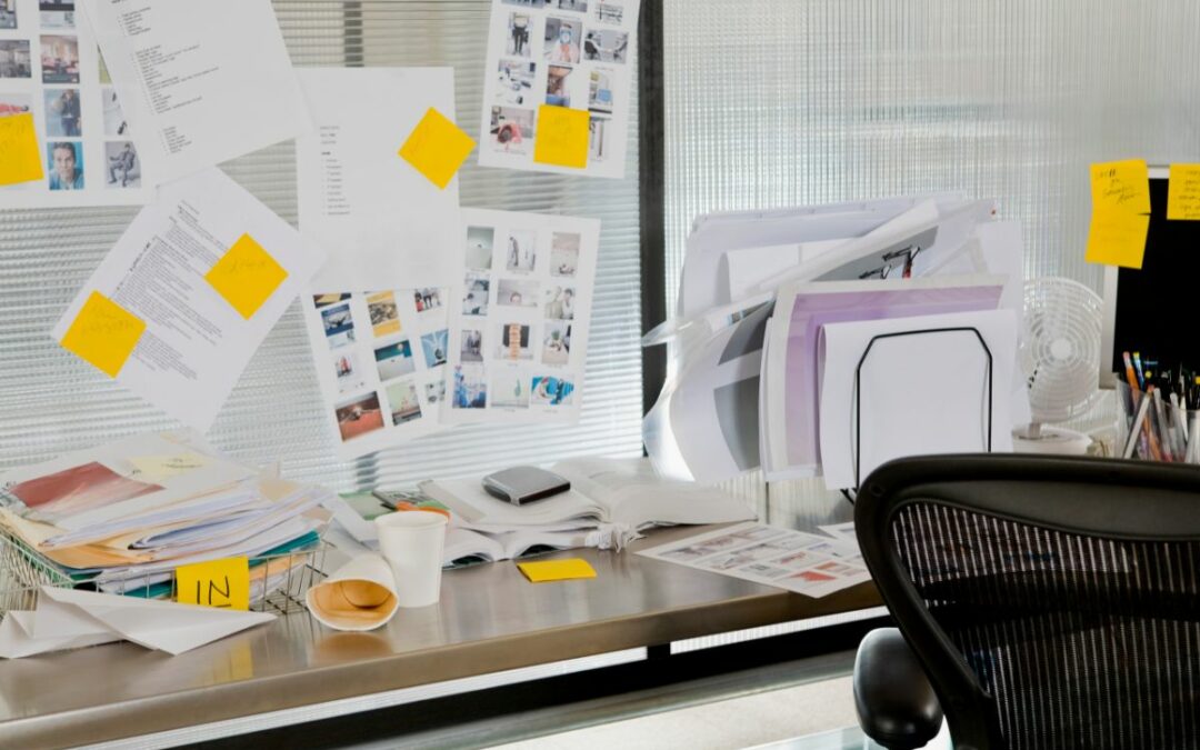 Desk with Partition: Enhancing Privacy in Workspaces